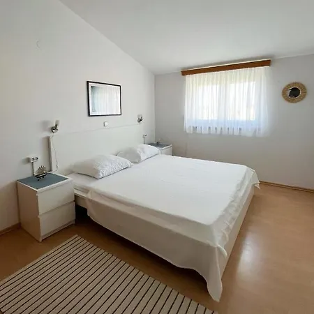 Apartments Dubravka Medulin Exterior photo