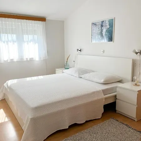 Apartments Dubravka Medulin Exterior photo