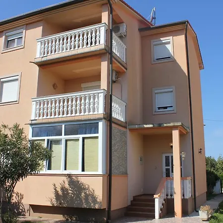 Apartments Dubravka Medulin Exterior photo